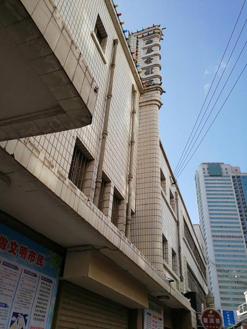 爆操美女白浆的相关介绍