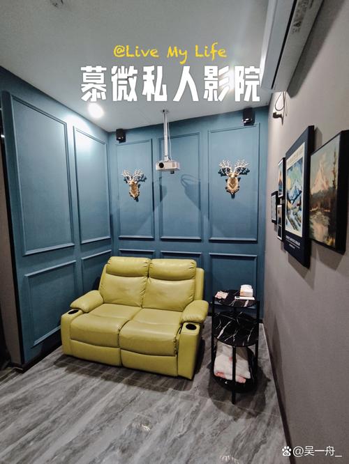 女人的逼被男人插~av的相关介绍