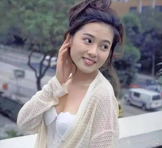 人妻少妇嫩草av的相关介绍
