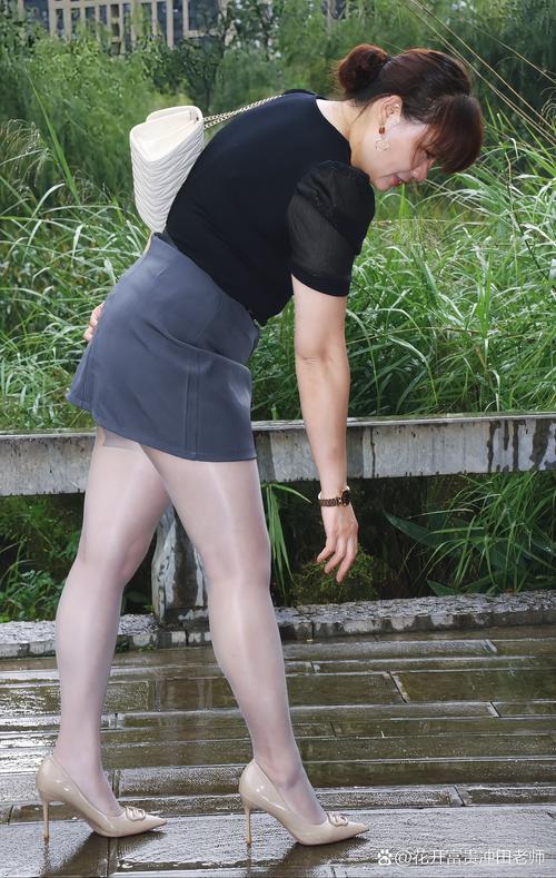 激情久久大片的相关介绍