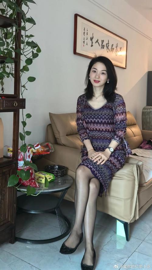 美女老师互操的相关介绍