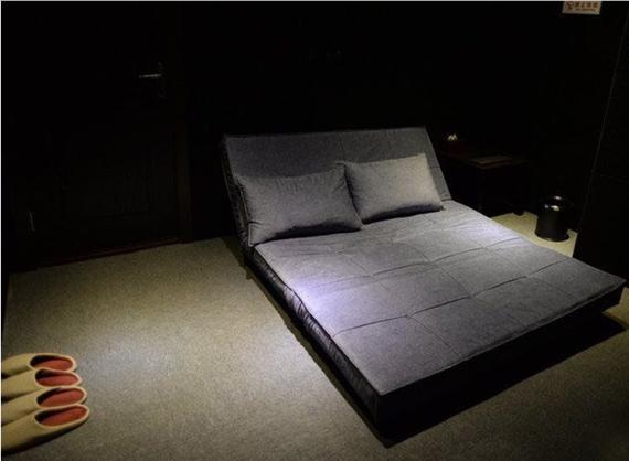 亚洲午夜久久久影院的相关介绍