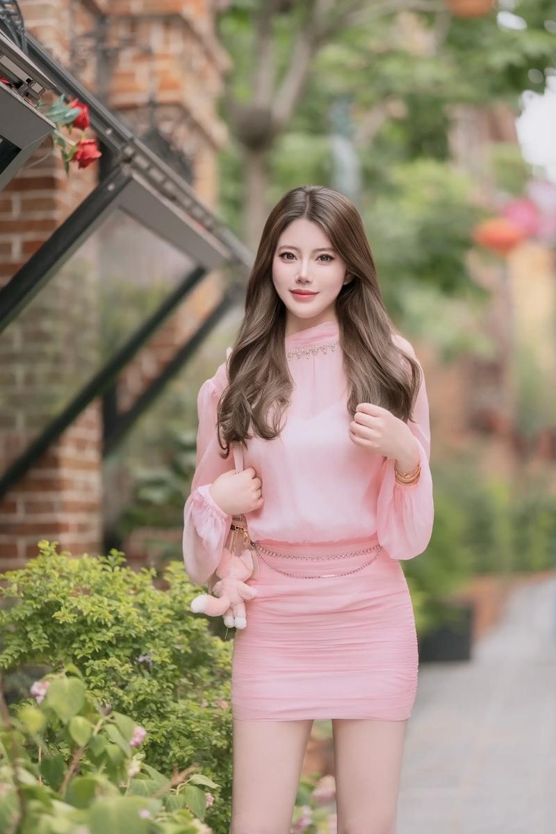 羞羞人妻的相关介绍