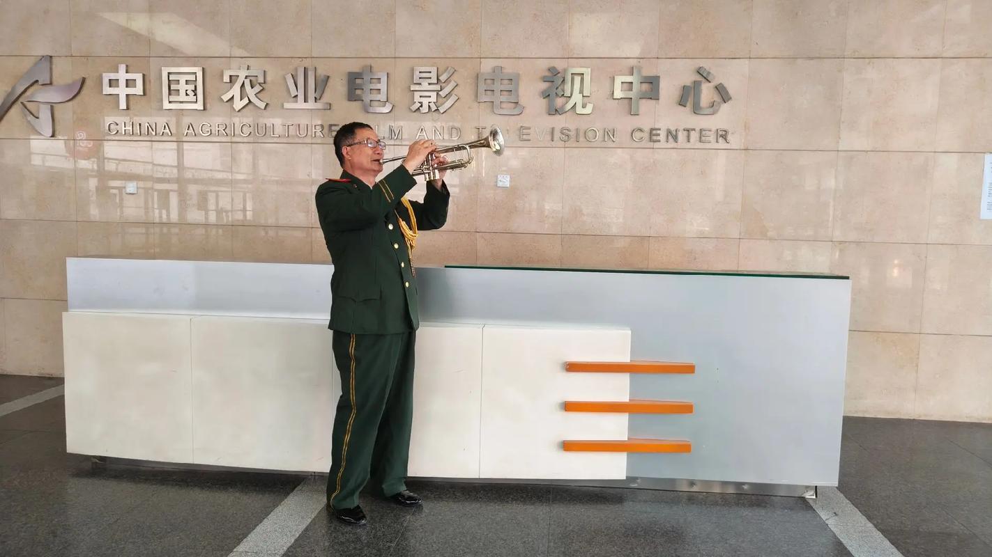 男女爽插动漫的相关介绍