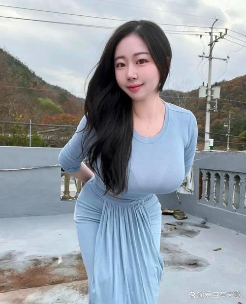 李一桐大尺度写真的相关介绍
